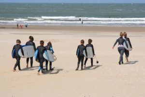Campus de surf para menores en Coruña
