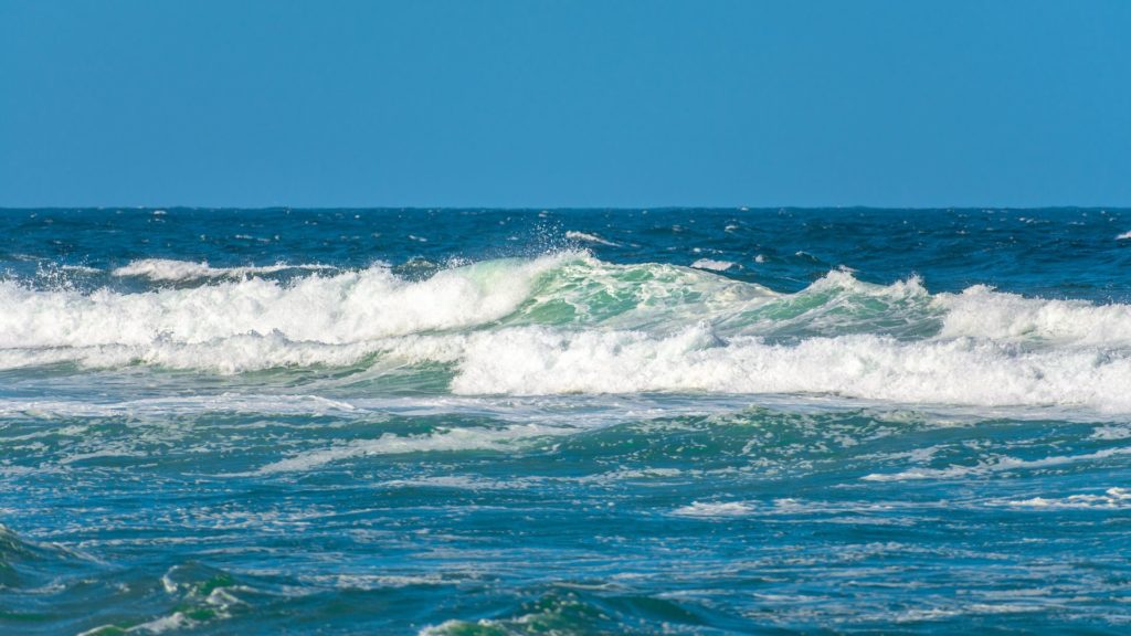 Campamento de surf para niños en Coruña